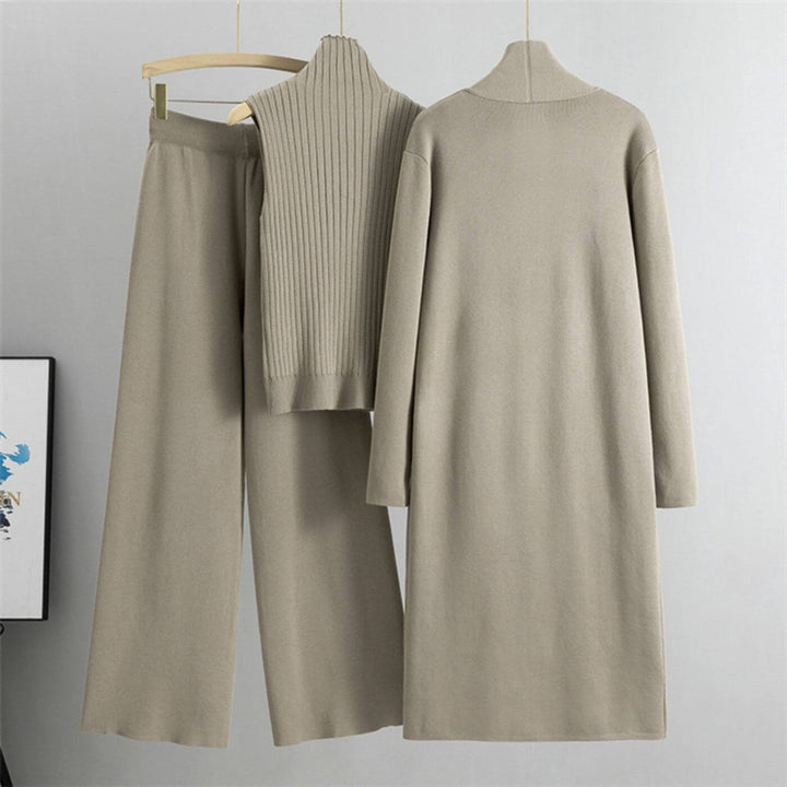 Maria™ – Minimalistisches Dreiteiliges Strickset