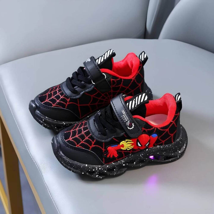 SpiderKickz™ - LED-Sneakers für kleine Superhelden